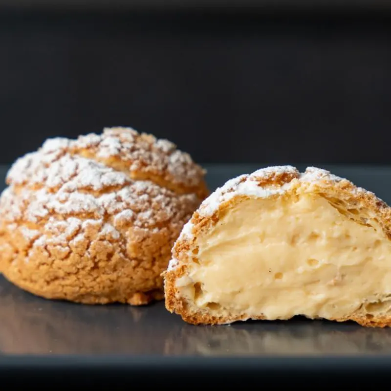 Francuska krofna choux au craquelin